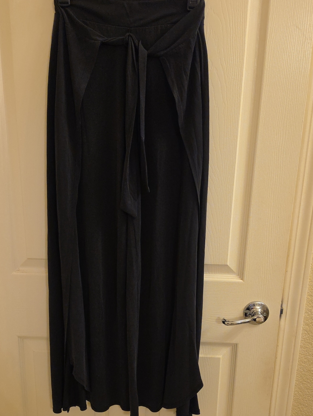 Forever 21 Black Wrap Wide Leg Flowy Pants Size Small